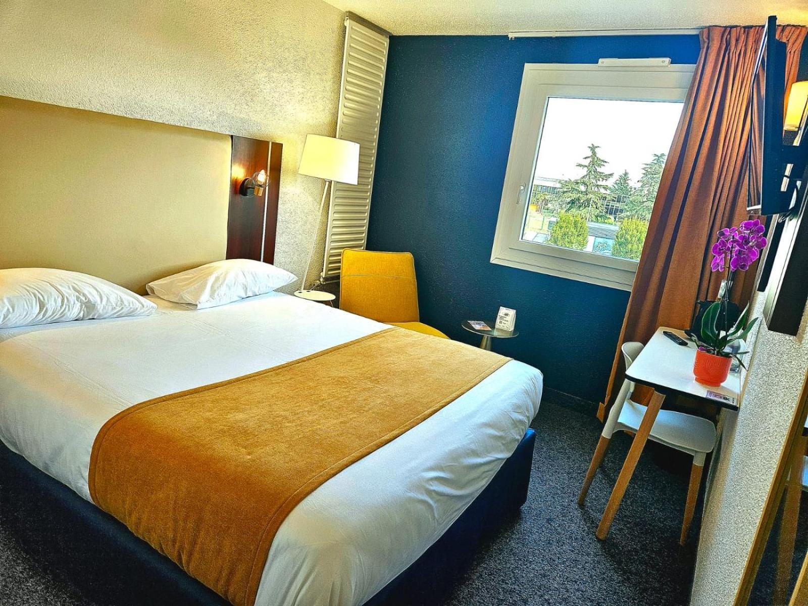 Hotel The Originals City, Ariane, Sud Labege